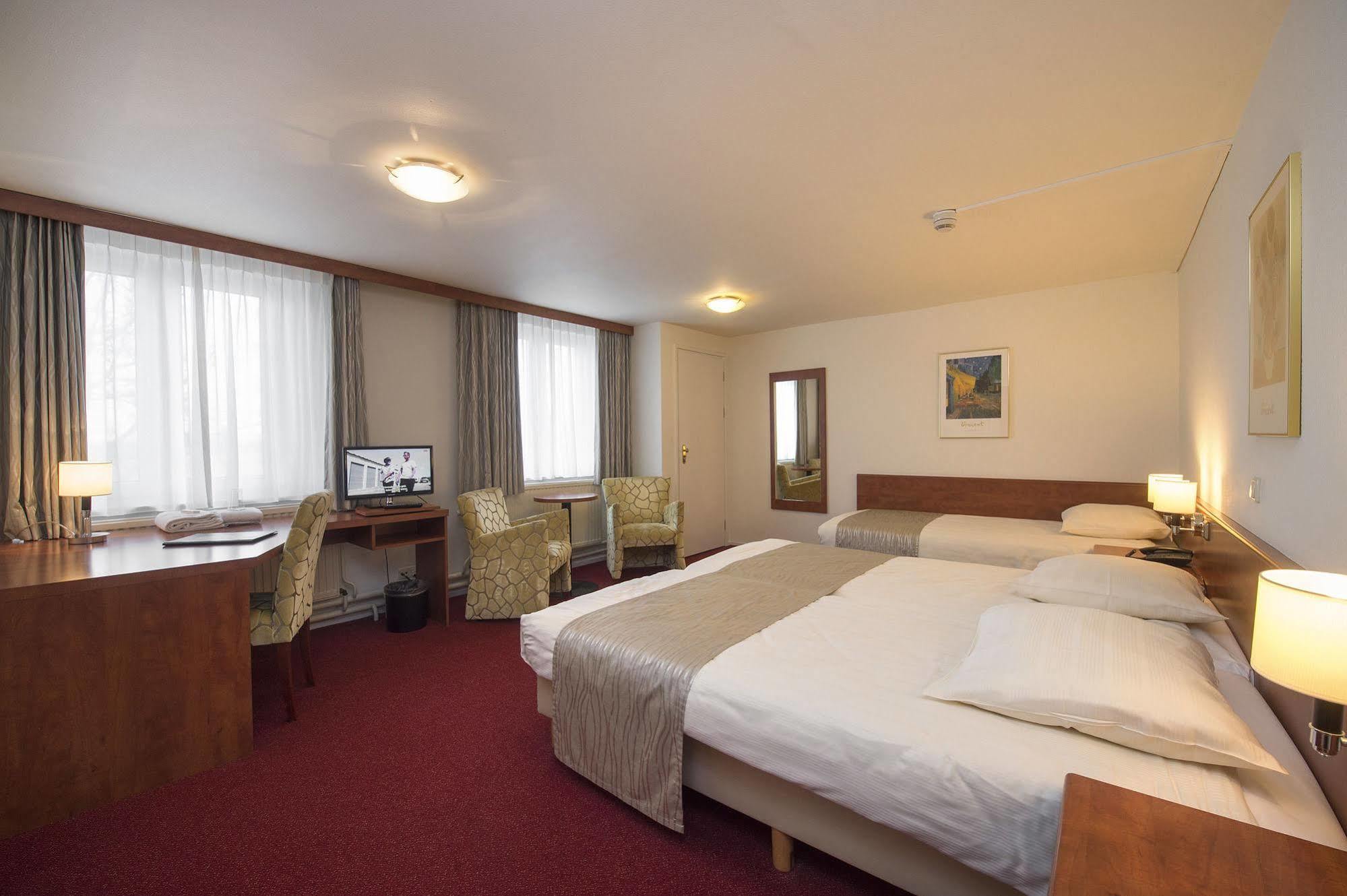 Hotel Restaurant In Den Hoof Maastricht Ngoại thất bức ảnh